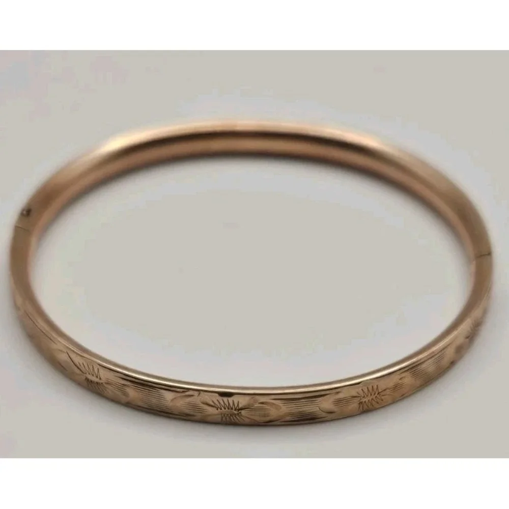 Solid 10k Rose Gold Vintage Etched Floral Design Hinged Child Bracelet 3 Grams
